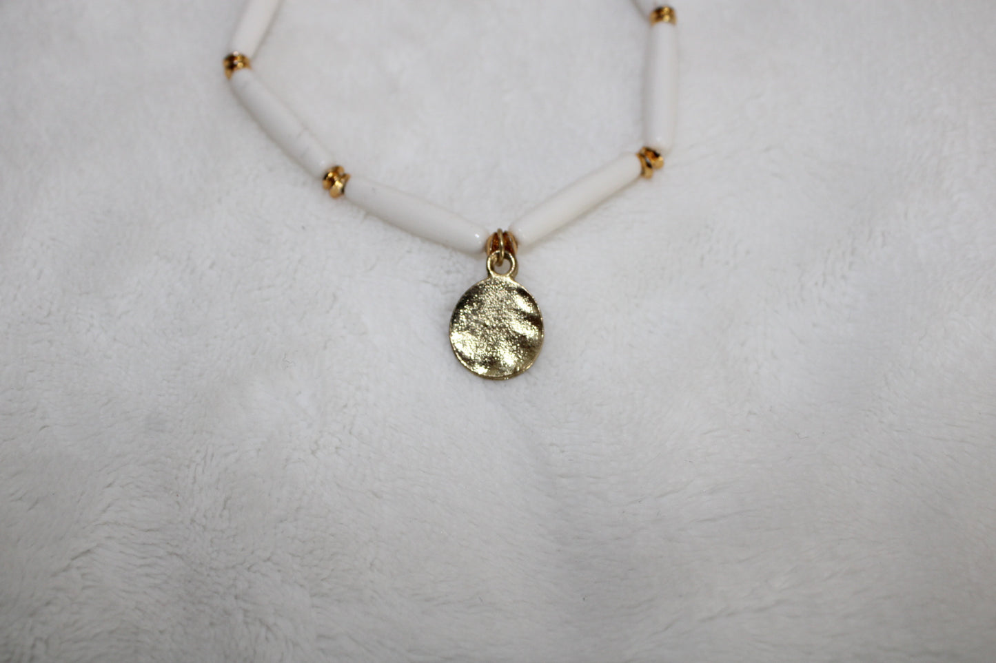 Fancy White and Gold Beaded Bracelet