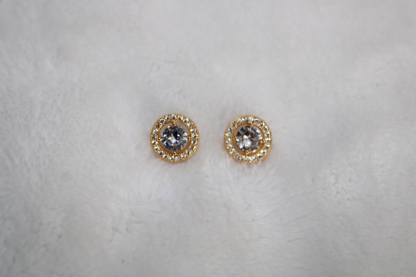 Gold Rim Round Diamond Earrings
